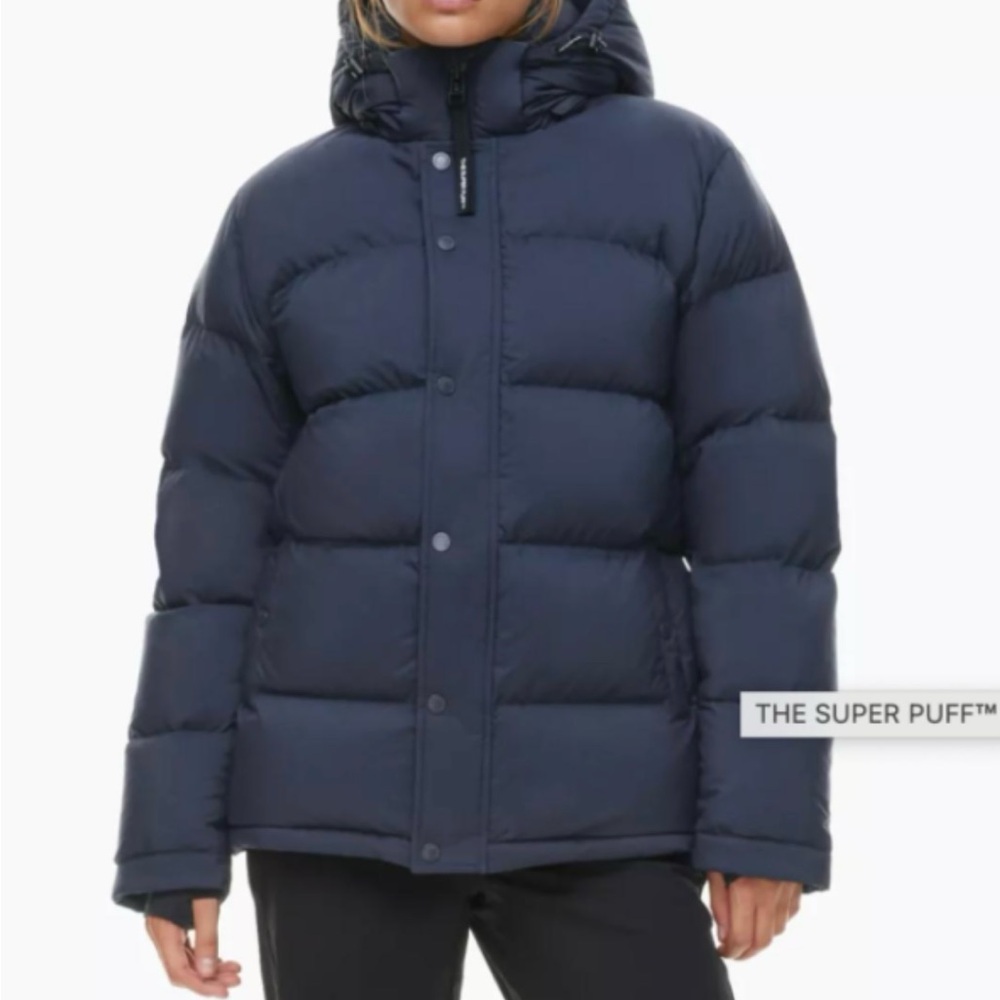Aritzia super puff in admiral navy